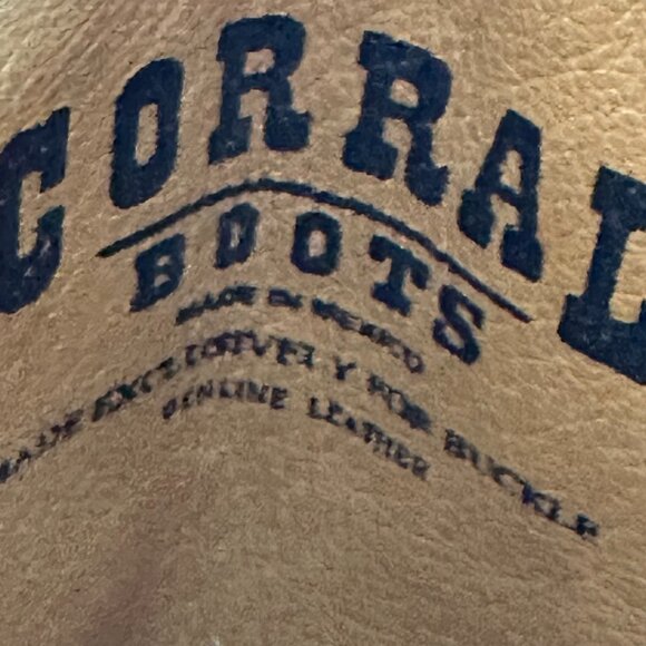 Corral Brown Heeled Boots with Embroidered Wings - Picture 13 of 16